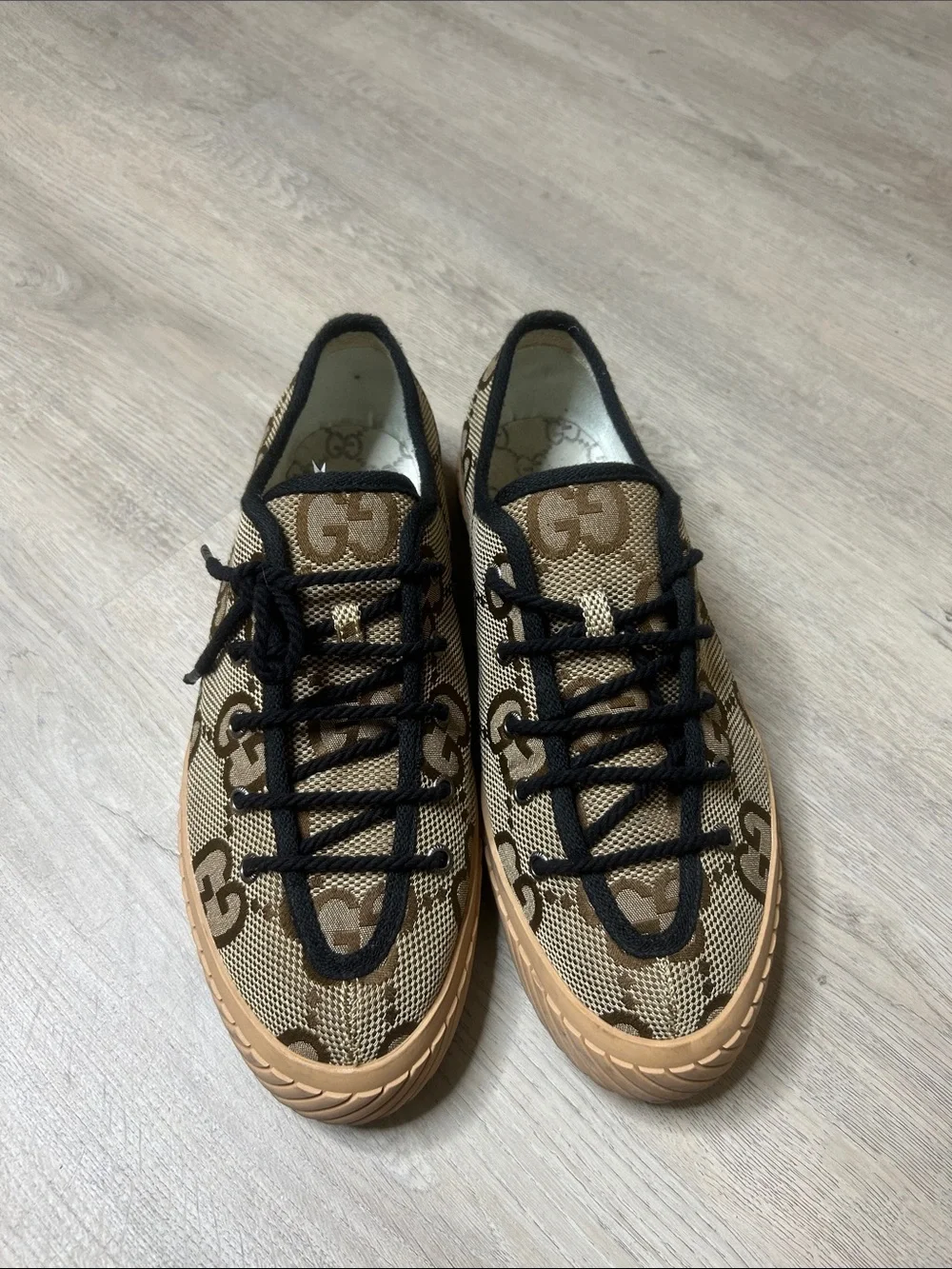 Gucci Brown Beige GG Canvas Low-Top Sneakers